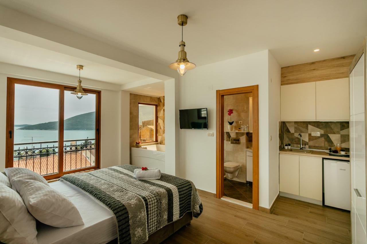Apartments Belvedere Herceg Novi Bagian luar foto