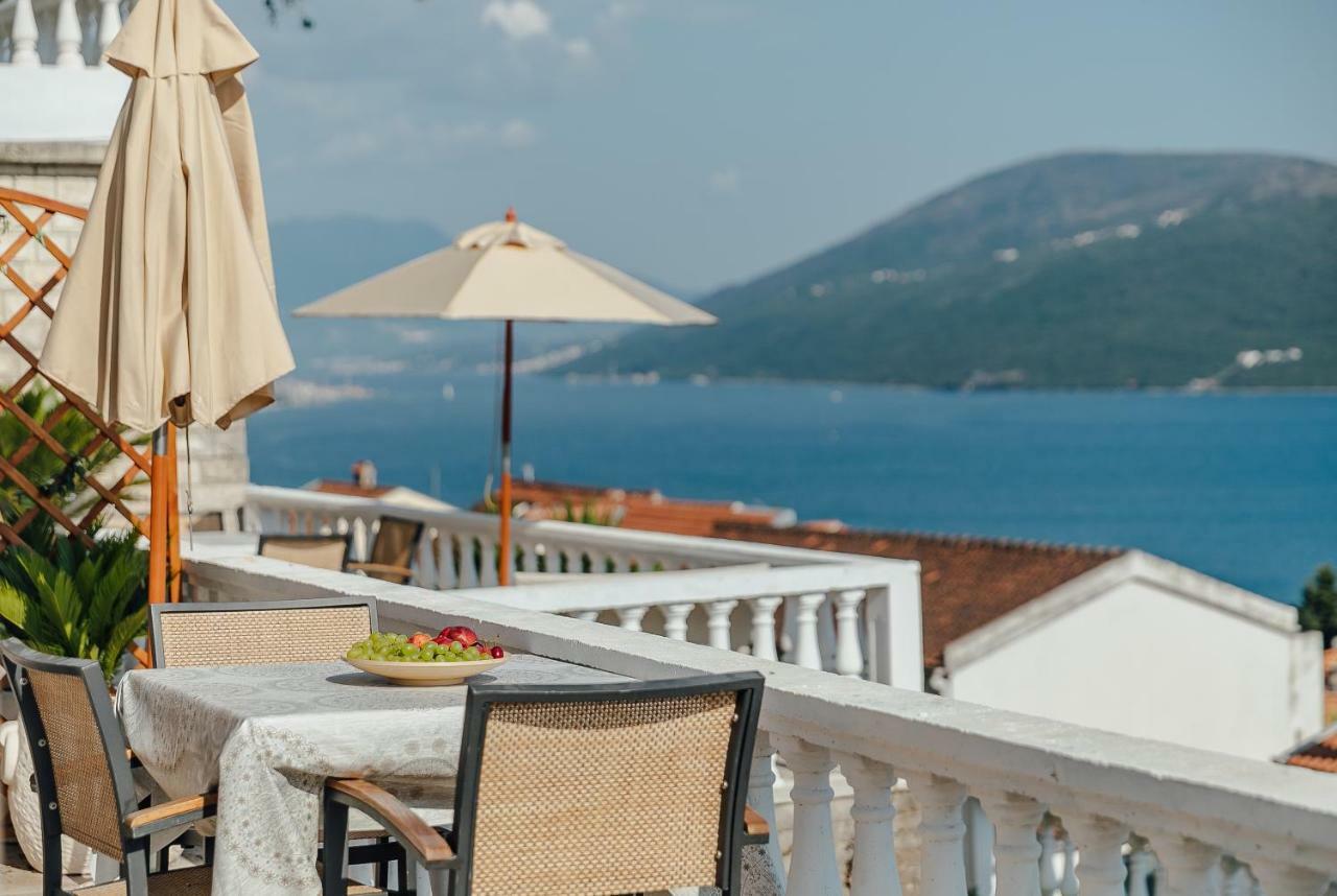 Apartments Belvedere Herceg Novi Bagian luar foto