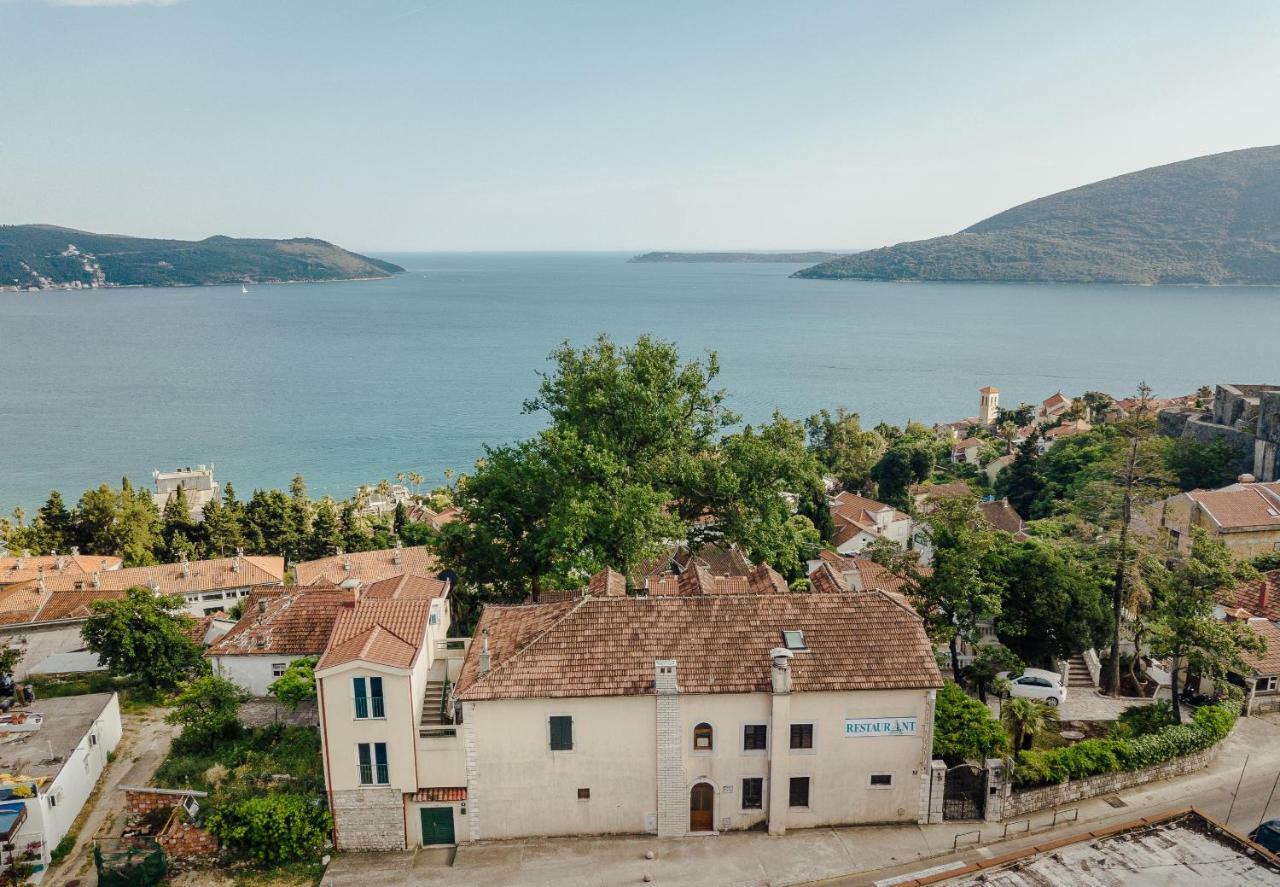Apartments Belvedere Herceg Novi Bagian luar foto